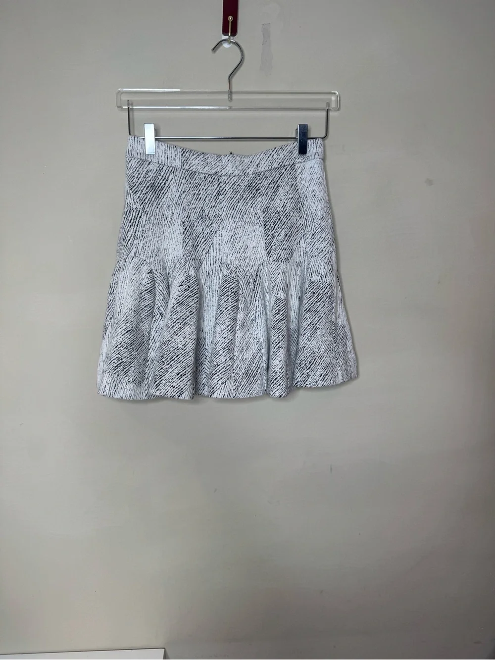 Banana Republic Pleated Mini Skirt Black White Textured Print Size 0